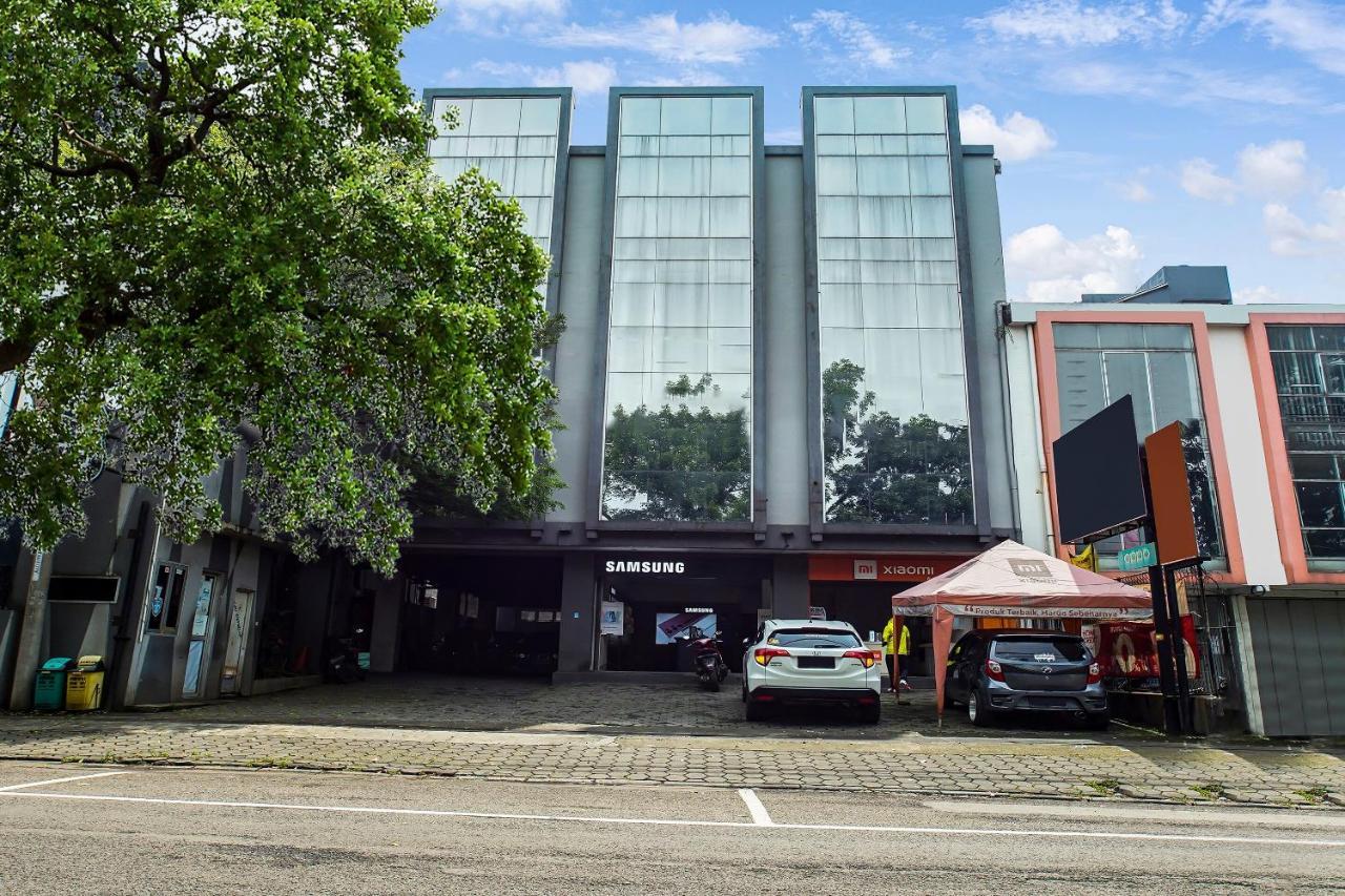 Reddoorz @ Pelajar Pejuang 3 Hotel Bandung Buitenkant foto