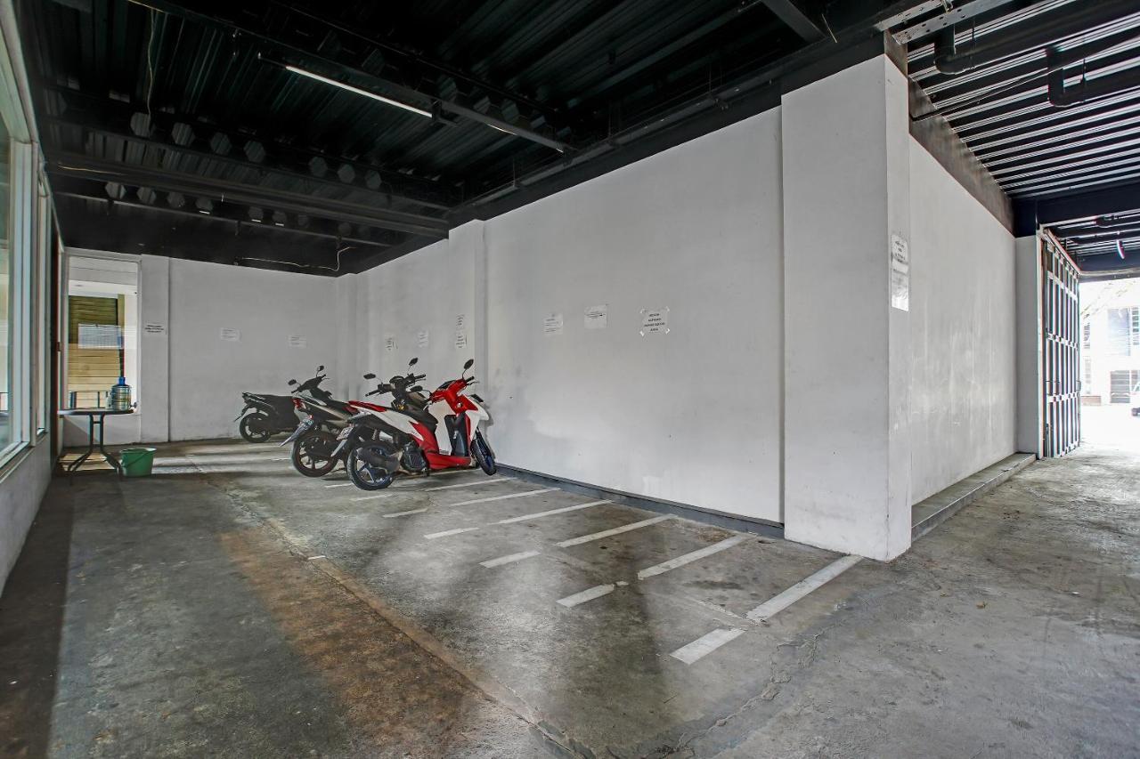 Reddoorz @ Pelajar Pejuang 3 Hotel Bandung Buitenkant foto