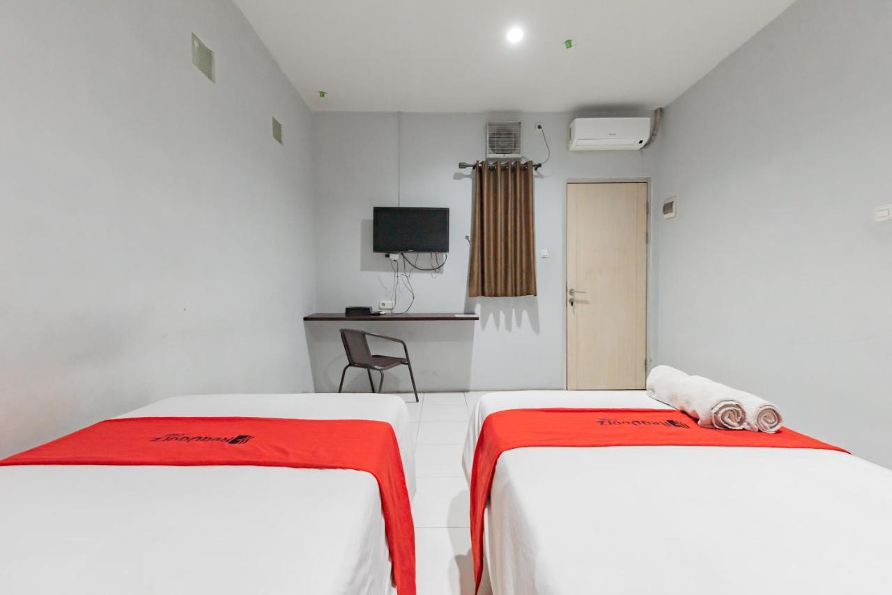 Reddoorz @ Pelajar Pejuang 3 Hotel Bandung Buitenkant foto